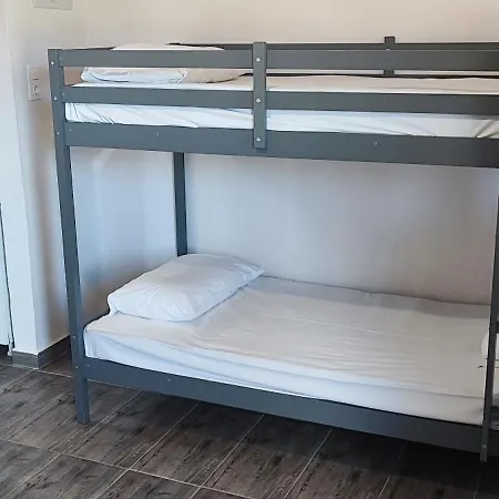 V&e's Pigadhia (Argolis)